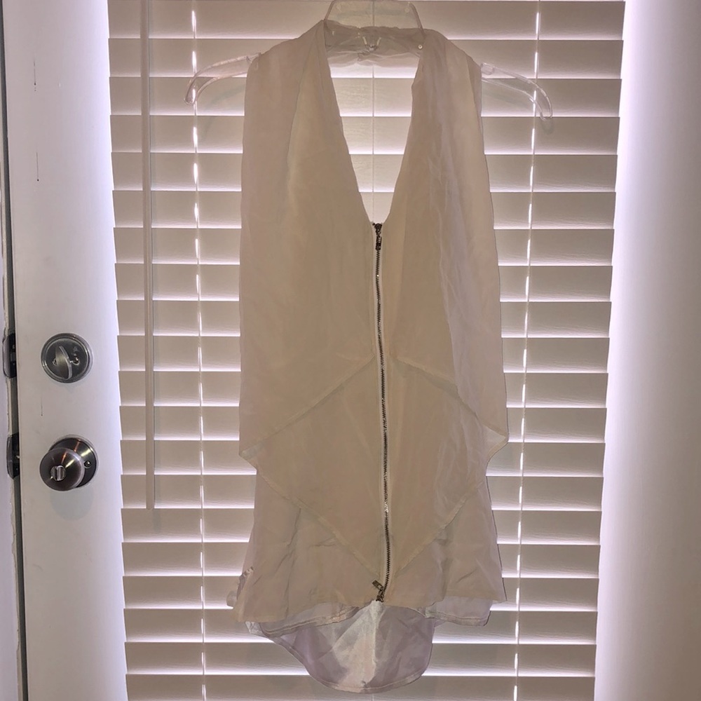 Sleeveless Shirt
